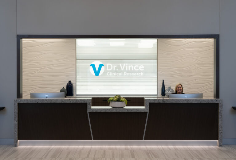 220927 Dr Vince 0749 High Rez